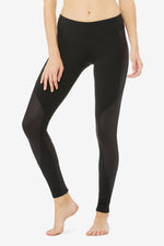 Undertone Legging - Black/Black Glossy